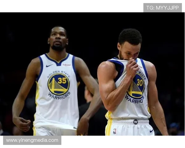 重庆篮球队战术分析与对手战术对比深度剖析